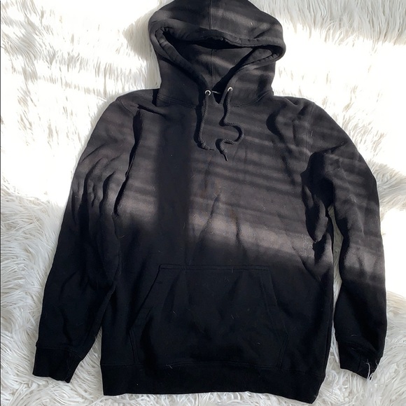 STUSSY designer hoodie - Picture 2 of 3